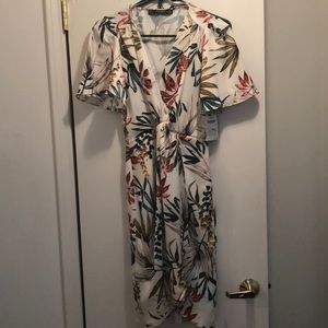 Beautiful floral dress - brand new with tags